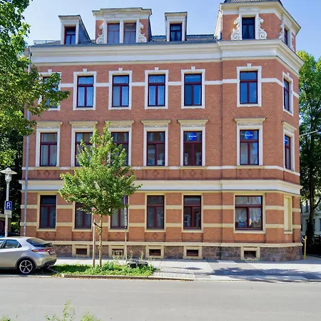 Edler Wohnraum Noble Stadtoase Mit Boxspringbett, Kaffeevollautomat&parkplatz *