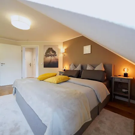 Apartamento Edler Wohnraum Luxus-apartment Mit Designer-bad, Boxspringbett, Bosch-kaffeevollautomat, Carport & Wlan 542 Mbps *